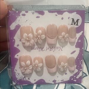 Floral Nude Press-On Nails Size M